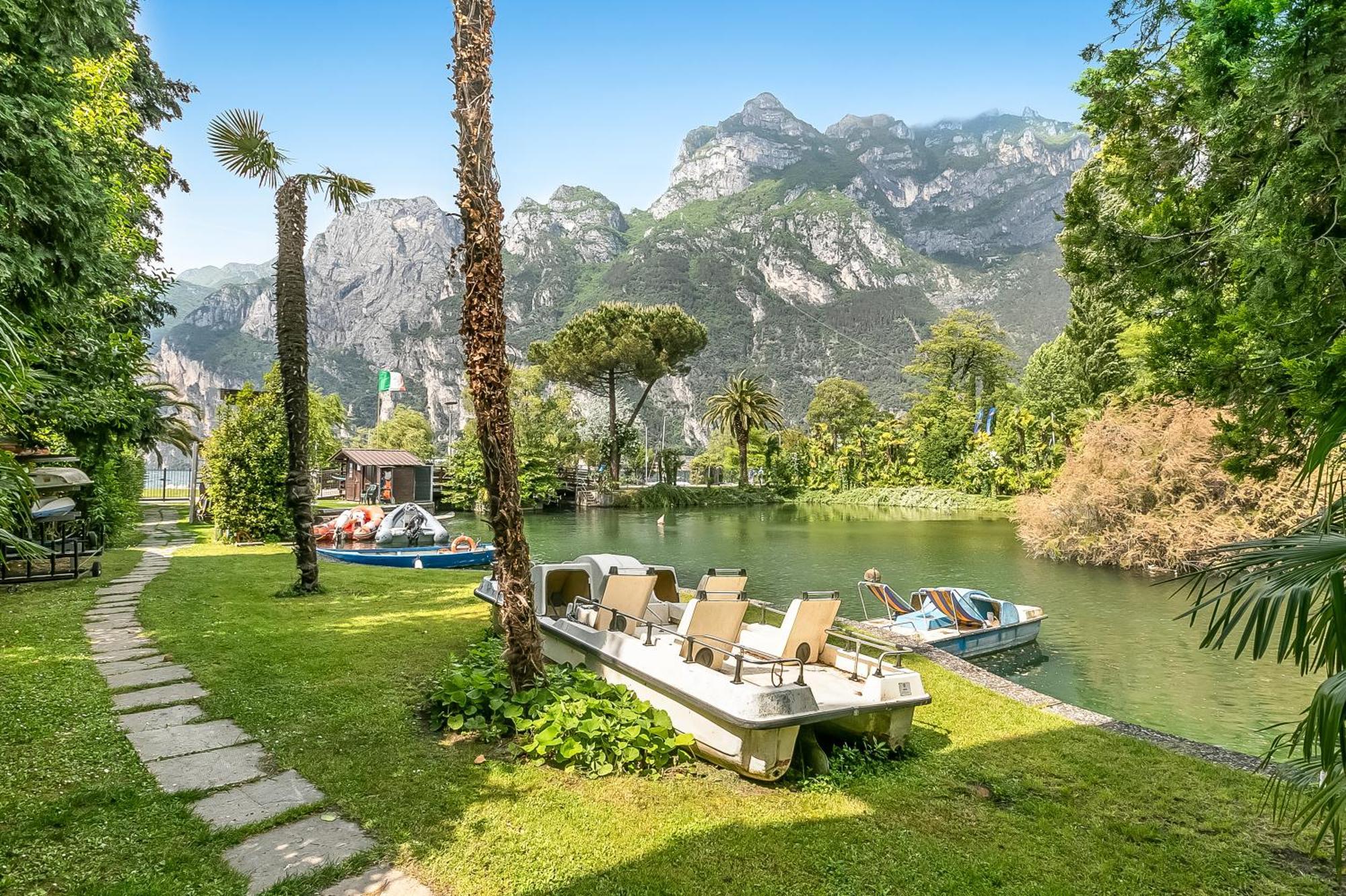 Residenza Lago D'Argento - Happy Rentals Рива дел Гарда Екстериор снимка