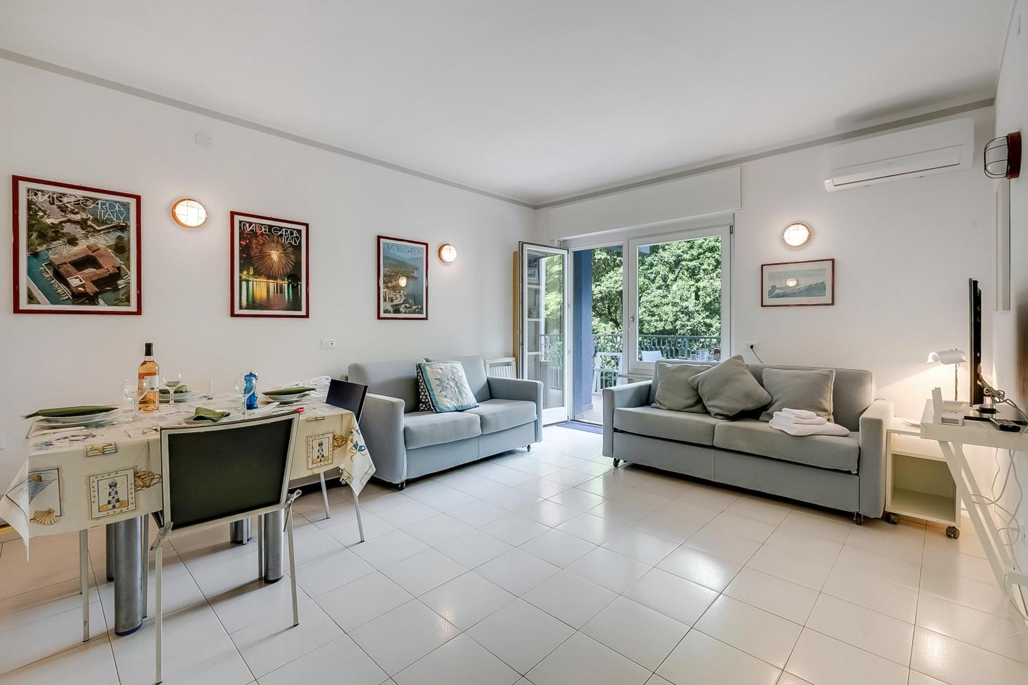 Residenza Lago D'Argento - Happy Rentals Рива дел Гарда Екстериор снимка